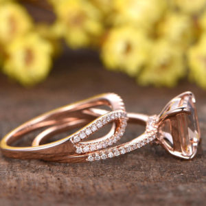 | REF : MORG208 | Morganite Ring