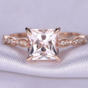 | REF : MORG214 | Morganite Ring