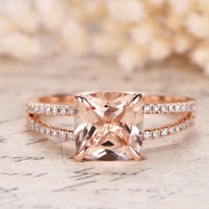 | REF : MORG227 | Morganite Ring