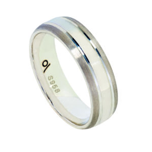 | REF : M4046 | Diamond Ring